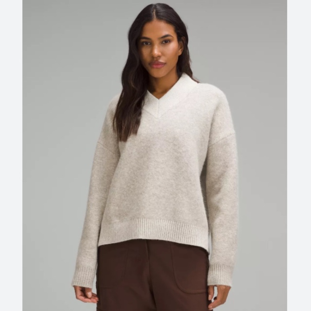 lululemon athletica Women's Cream Alpaca Wool-Blend V-Neck Sweater